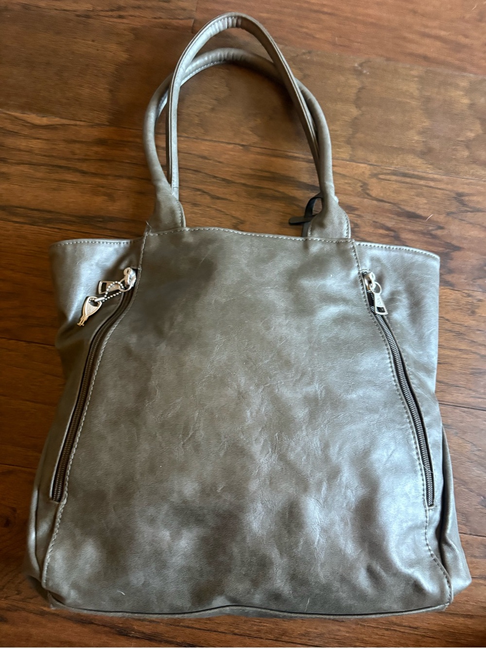Browning Gray Leather-Look Tote with Tassel Zippers - Concealed Carry - Picture 2 of 3